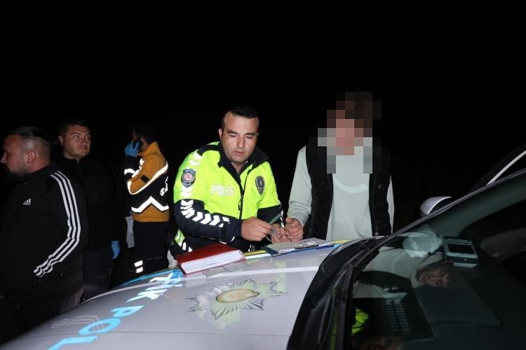 Nevşehir&rsquo;de bir gen&ccedil; izinsiz aldığı ara&ccedil;la kaza yaptı: 2 yaralı