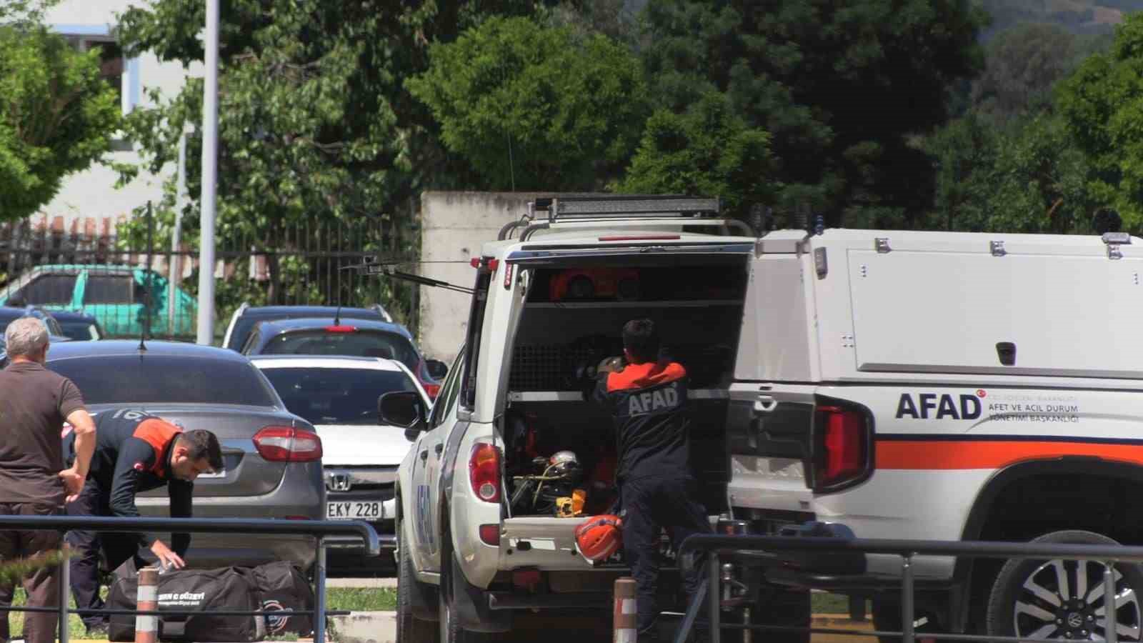 İzzet Baysal Fizik Tedavi ve Rehabilitasyon Eğitim ve Araştırma Hastanesi&rsquo;nde kimyasal madde paniği: 9 kişi etkilendi
