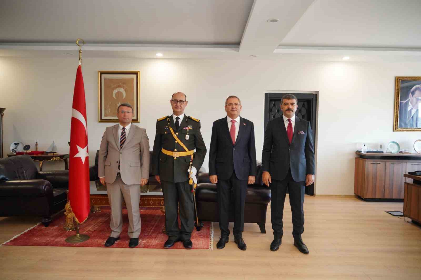 Ayvalık&rsquo;ta "Zafer" coşkusu