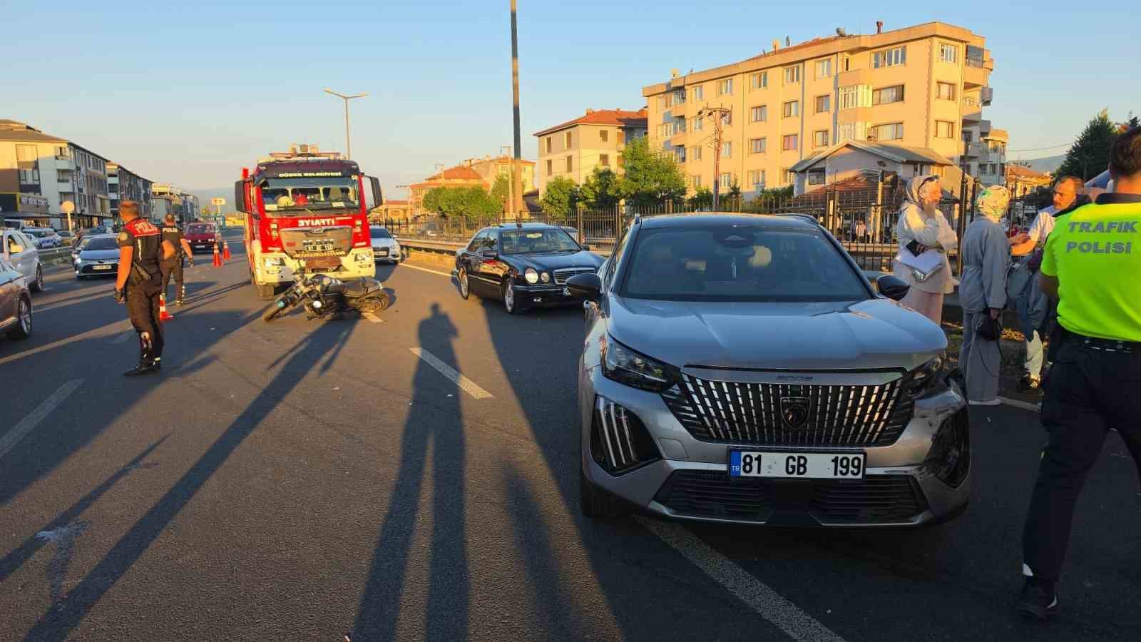 D&uuml;zce&rsquo;de zincirleme kaza: 1 &ouml;l&uuml;, 1 yaralı
