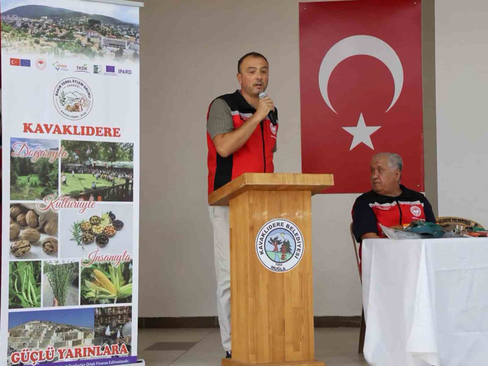 Kavaklıdere&rsquo;de ceviz &uuml;reticilerine verim ve kalite eğitim
