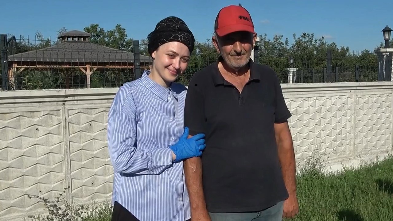 &Uuml;niversiteden şeftali tarlasına