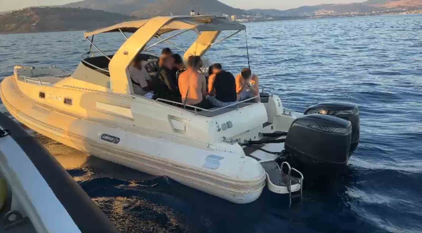 İzmir a&ccedil;ıklarında 44 d&uuml;zensiz g&ouml;&ccedil;men yakalandı