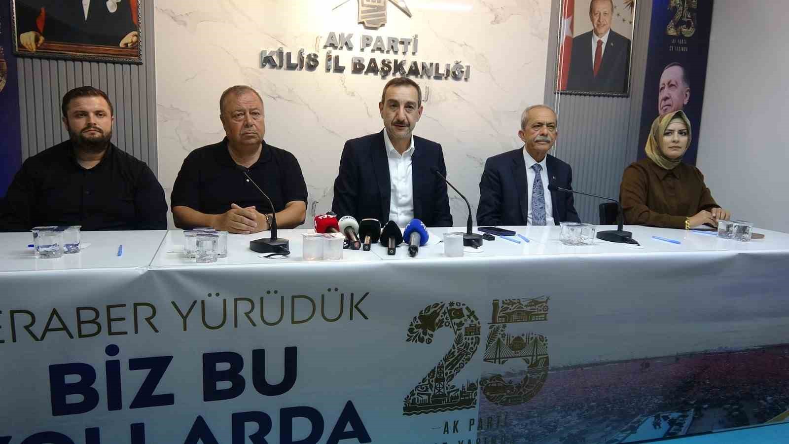 AK Parti Kilis Teşkilatı, partinin 25. kuruluş yıl d&ouml;n&uuml;m&uuml;n&uuml; kutluyor