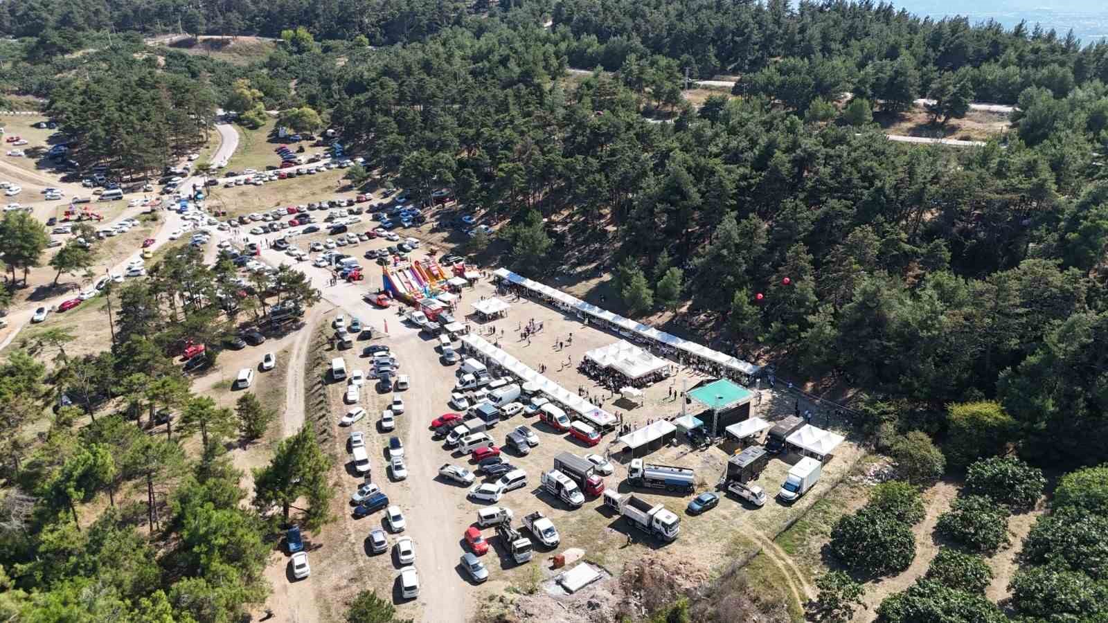 Osmangazi&rsquo;nin siyah inciri festivalde g&ouml;r&uuml;c&uuml;ye &ccedil;ıktı