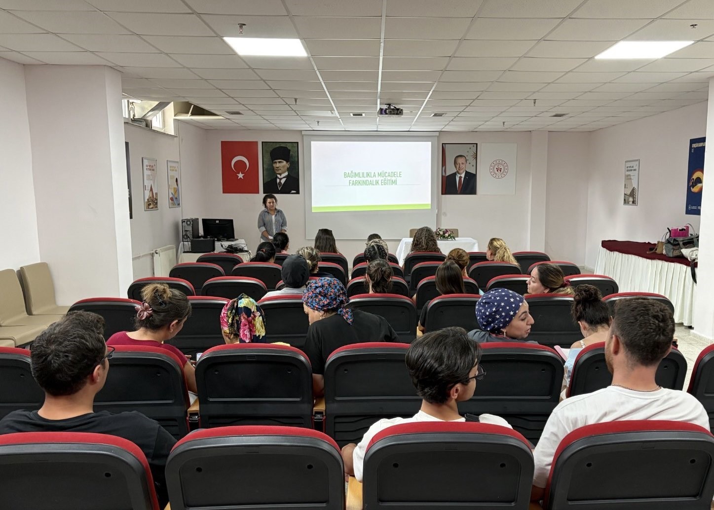 Eskişehir&rsquo;de bağımlılıkla m&uuml;cadelede farkındalık g&uuml;&ccedil;lendiriliyor