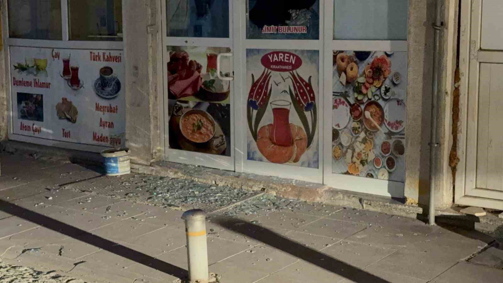 Eskişehir&rsquo;de iki grup arasında kavga: 1&rsquo;i ağır 3 yaralı