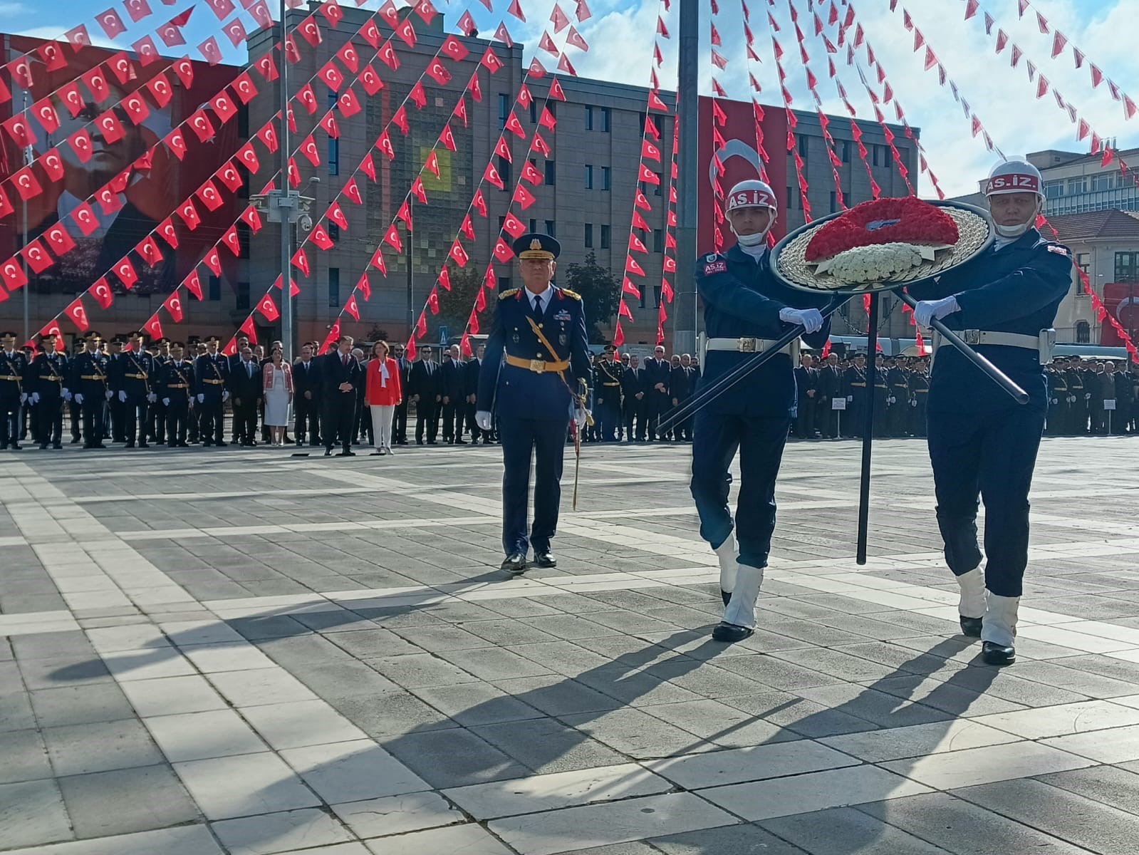 Eskişehir&rsquo;de Zafer Bayramı t&ouml;renlerle kutlandı