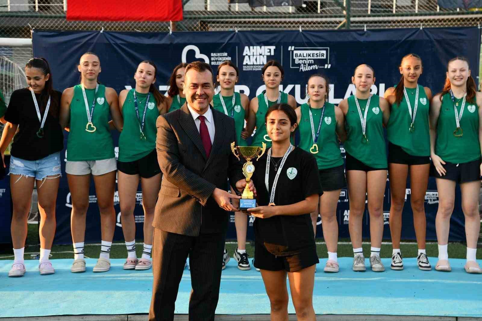 Yaz Spor Okulları kapanış t&ouml;reni ger&ccedil;ekleştirildi