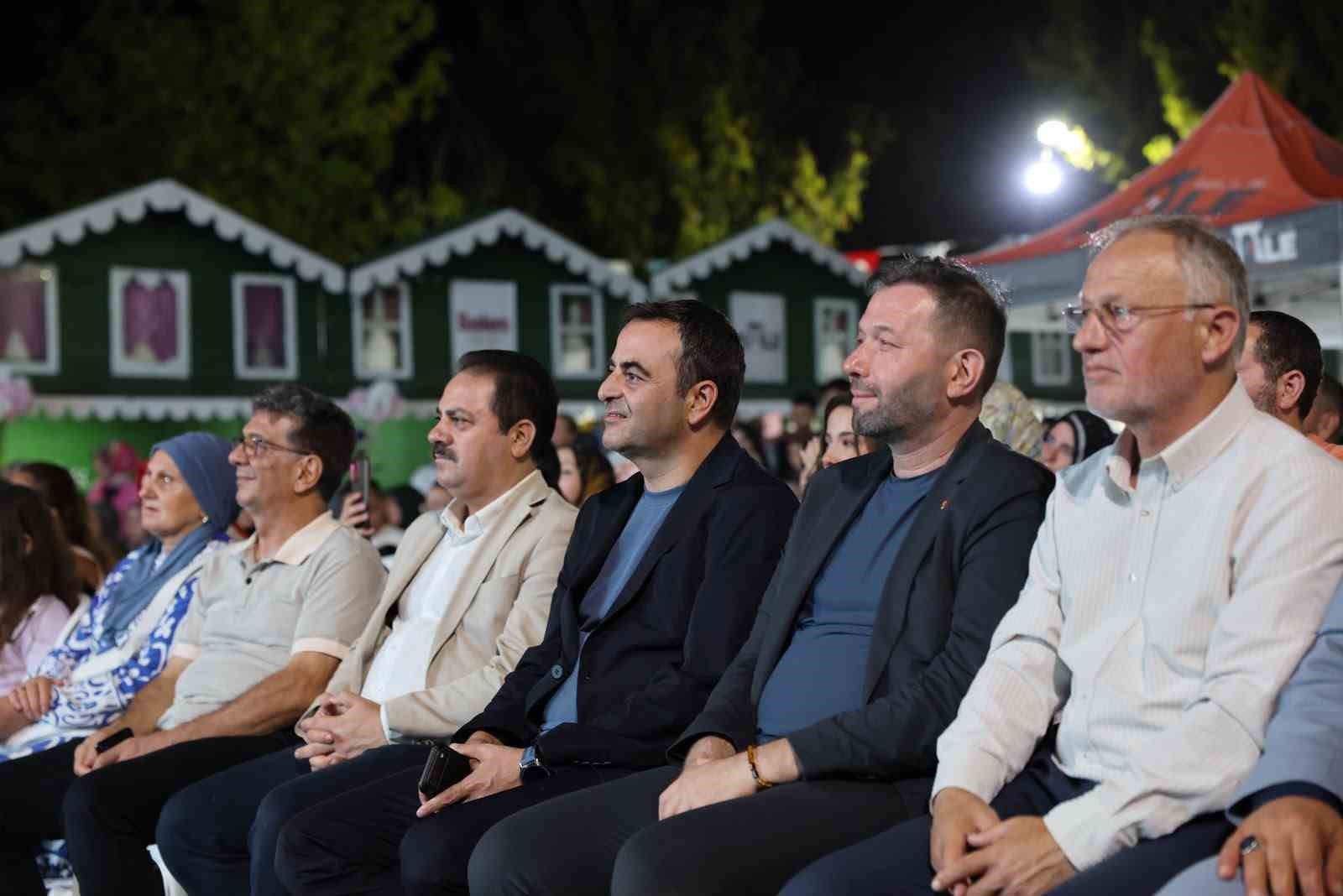 Kadın eli değdi, Başiskele&rsquo;de emek festivale d&ouml;n&uuml;şt&uuml;