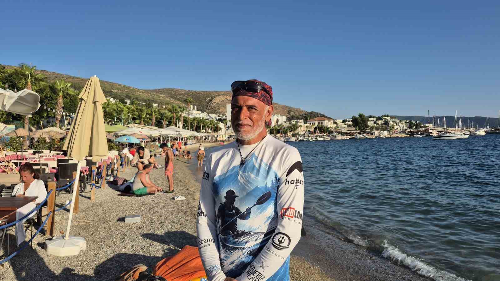 İstanbul&rsquo;dan 83 g&uuml;n &ouml;nce kanoyla yolculuğa &ccedil;ıkmıştı, Bodrum&rsquo;a ulaştı