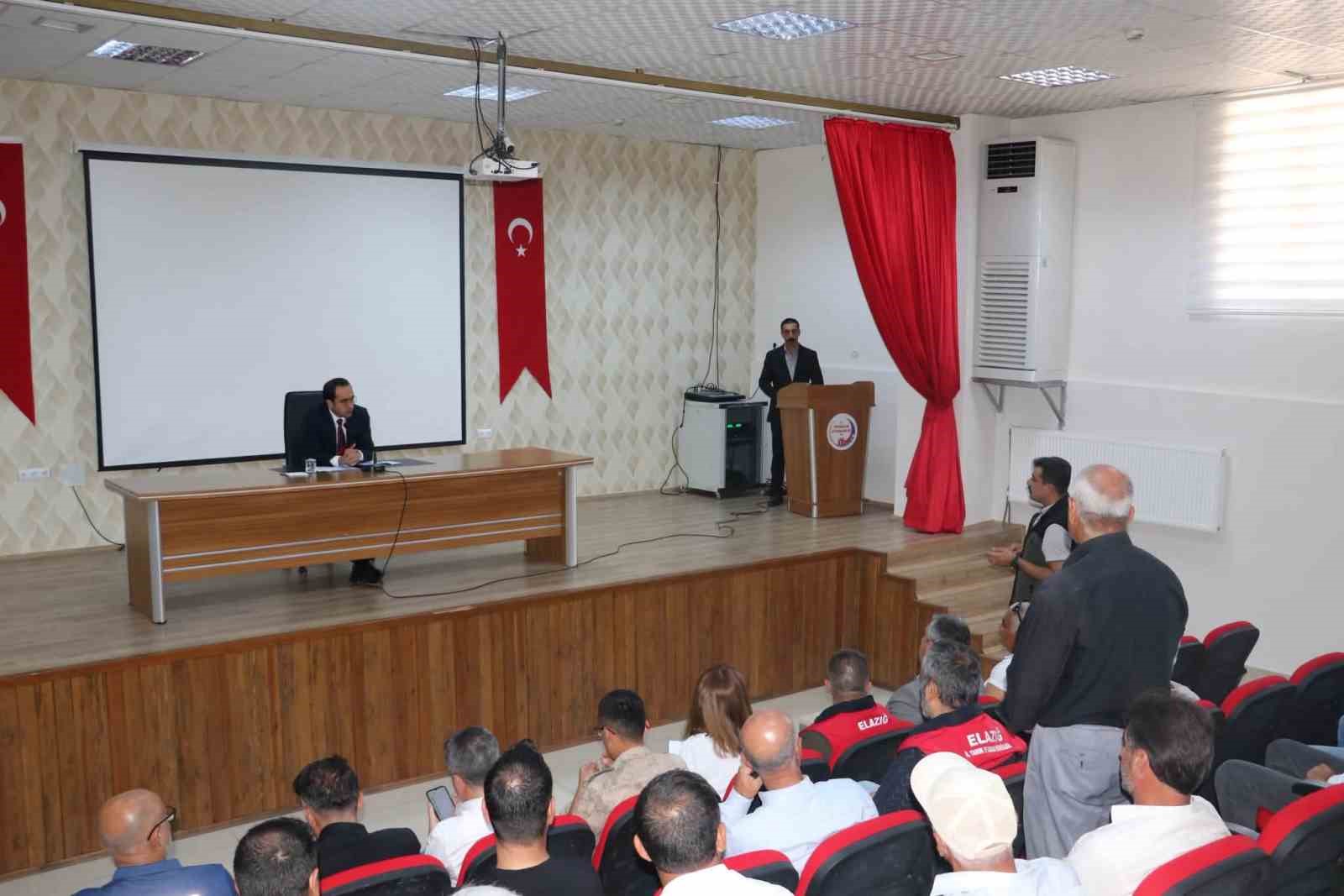 Elazığ&rsquo;da arazi yangınlarına karşı toplantı ger&ccedil;ekleştirildi