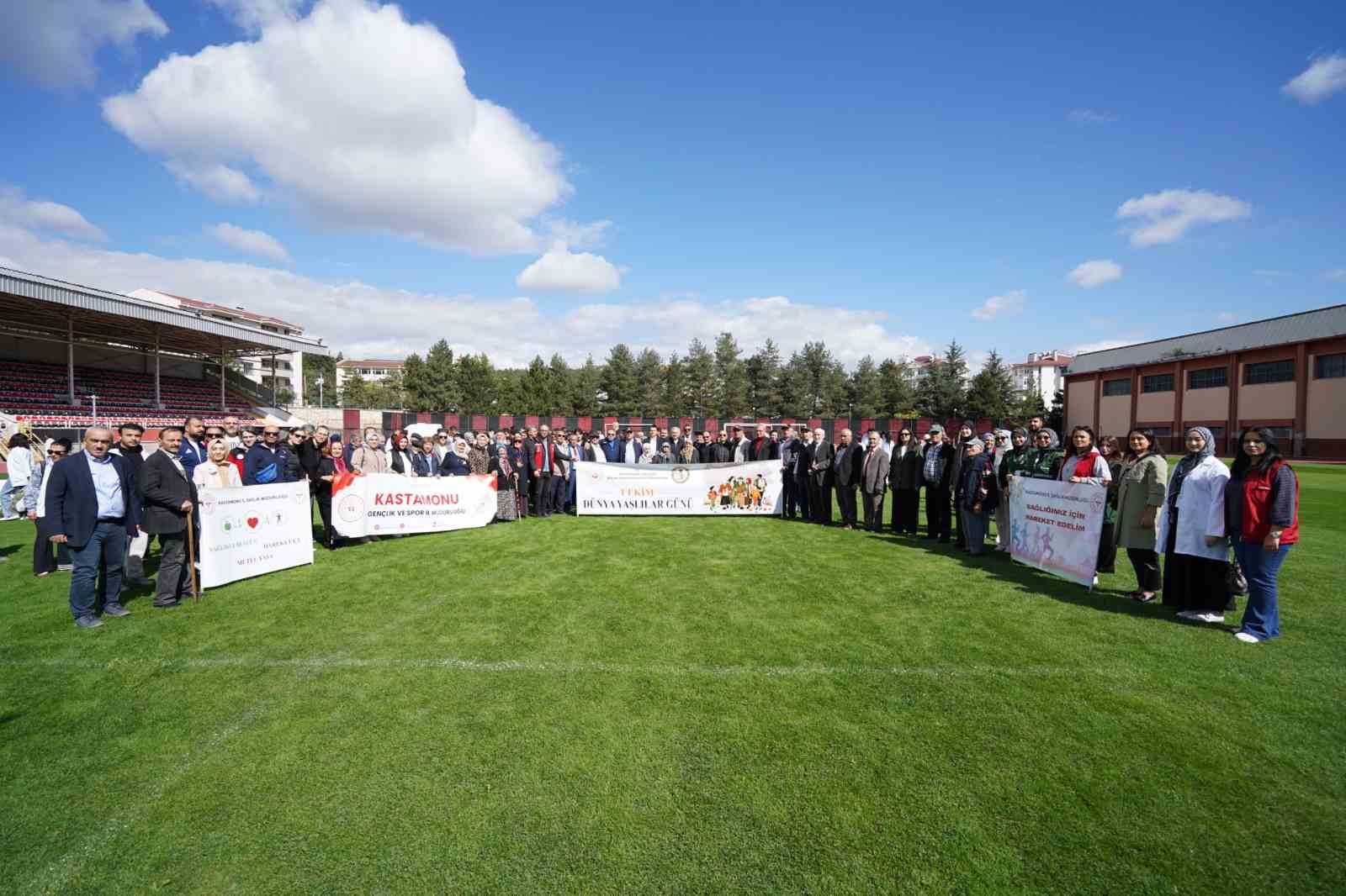 Kastamonu&rsquo;da D&uuml;nya Yaşlılar G&uuml;n&uuml;&rsquo;nde farkındalık y&uuml;r&uuml;y&uuml;ş&uuml;