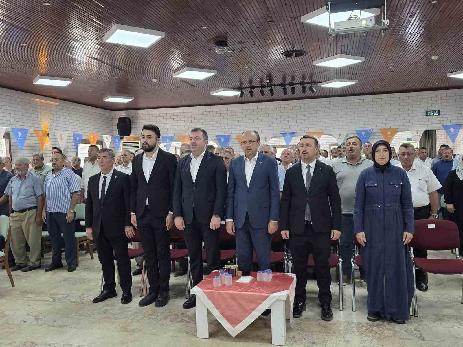 CHP&rsquo;li meclis &uuml;yesi AK Parti&rsquo;ye ge&ccedil;ti