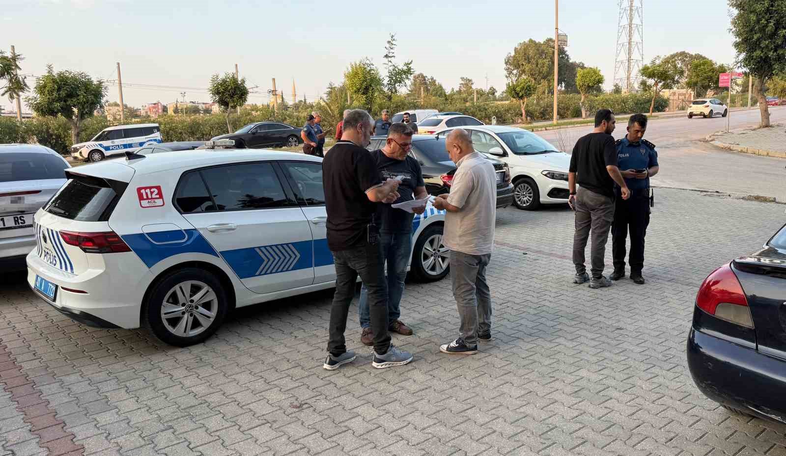Adana&rsquo;da alacak verecek kavgası kanlı bitti: Baba ve oğlu &ouml;ld&uuml;, anne yaralı
