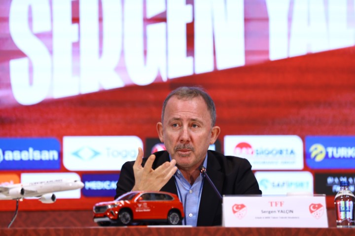 A Milli Futbol Takımı’nda Sergen Yalçın dönemi resmen başladı