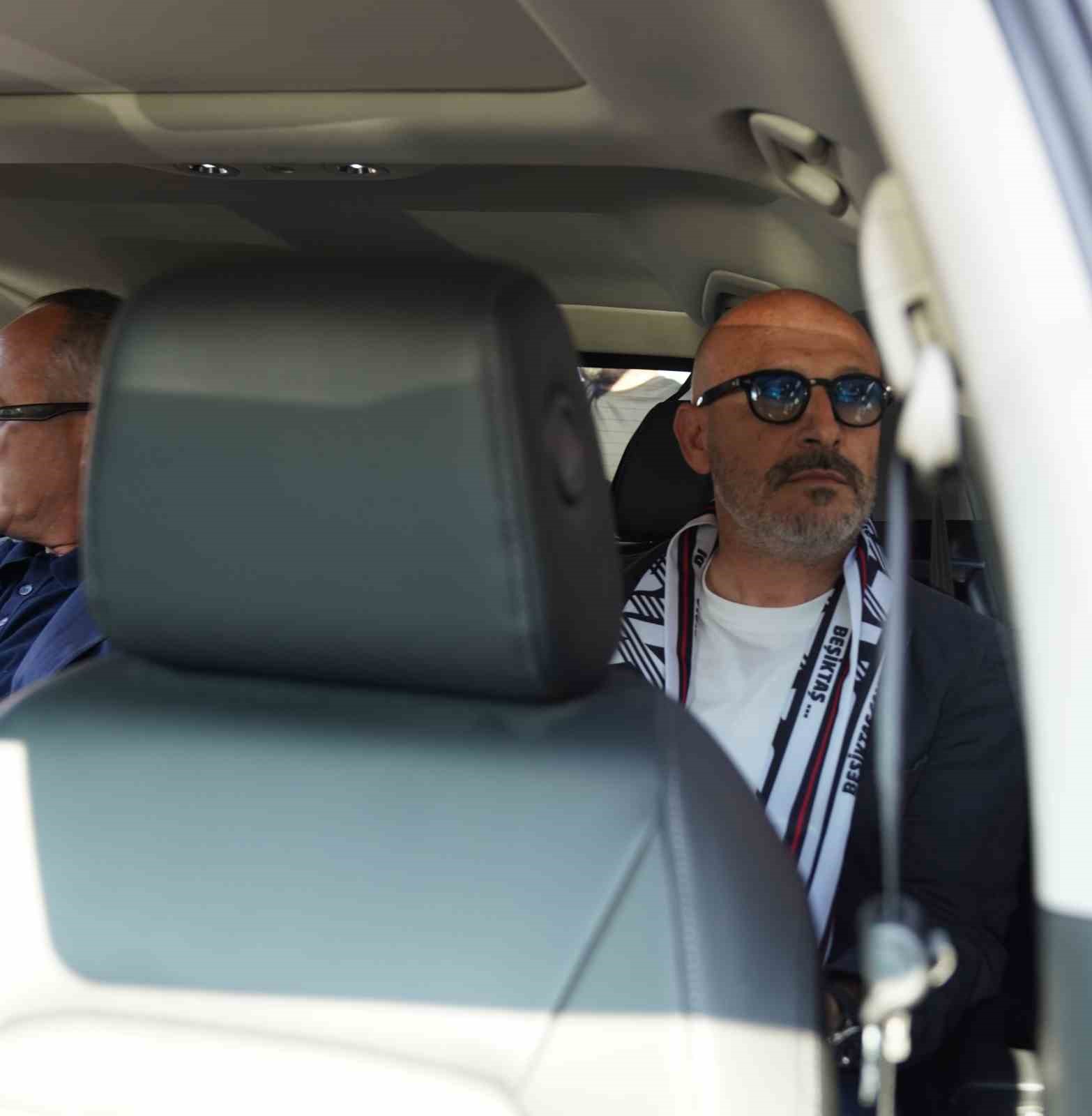 Beşiktaş&rsquo;ın yeni teknik direkt&ouml;r&uuml; Vincenzo Italiano, İstanbul&rsquo;a geldi