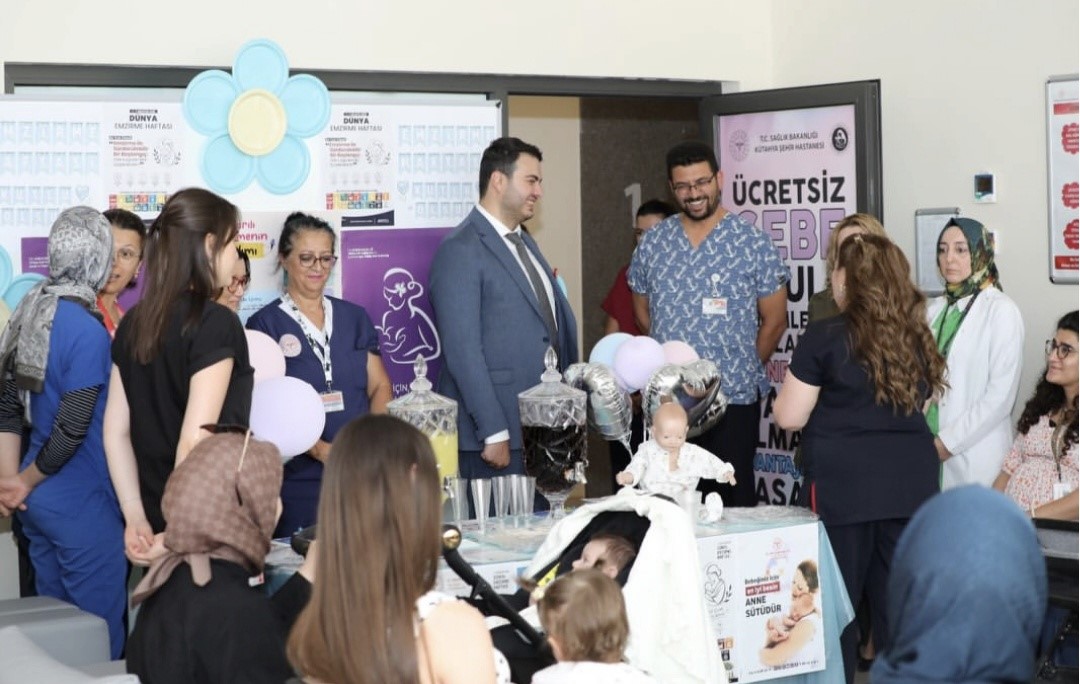 K&uuml;tahya Şehir Hastanesinde D&uuml;nya Emzirme Haftası farkındalığı
