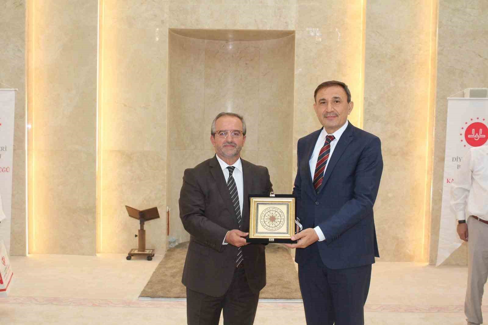 Kars&rsquo;ta "Etkili Hutbe Sunumu" B&ouml;lge Finali heyecanı