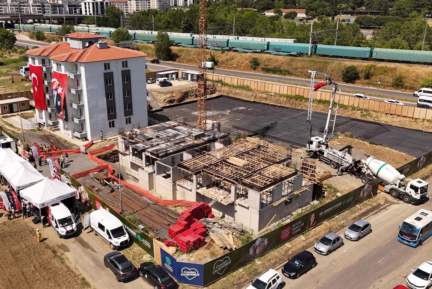 Tekirdağ&rsquo;da depreme dayanıklı yaşam i&ccedil;in yeni adım: Altınova Kentsel D&ouml;n&uuml;ş&uuml;m Projesi&rsquo;nde ikinci etabın temeli atıldı