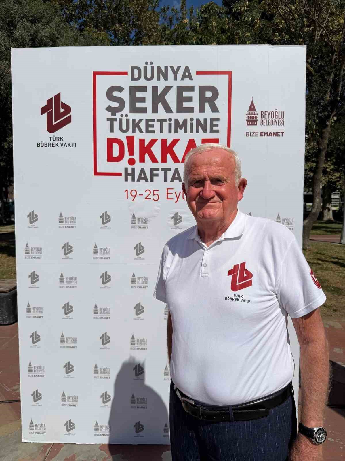 &Ccedil;ocuklara &uuml;&ccedil; altın tavsiye: Sağlıklı beslen, su i&ccedil;, hareket et