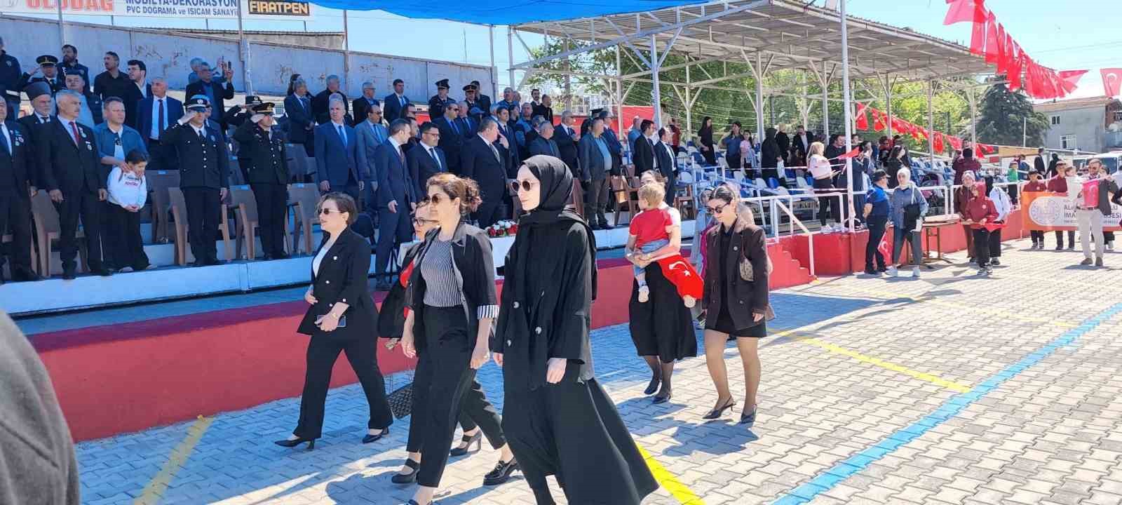 Alaplı&rsquo;da 19 Mayıs Atat&uuml;rk&rsquo;&uuml; Anma Gen&ccedil;lik Ve Spor Bayramı kutlandı