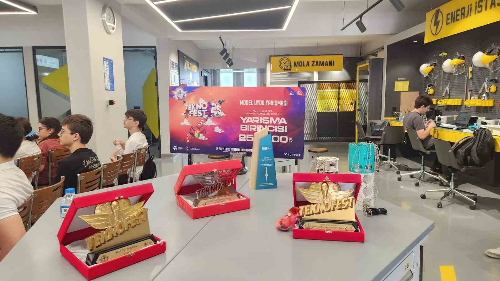 Geleceğin teknoloji liderleri D&uuml;zce &Uuml;niversitesi&rsquo;nde yetişiyor