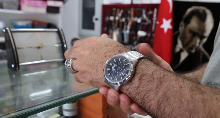 Akıllı saatlerden analoğa d&ouml;n&uuml;ş başladı