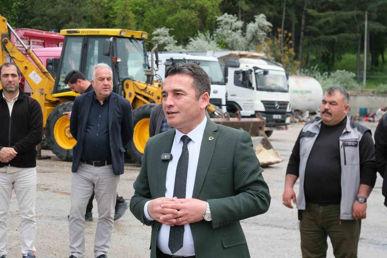 Sivrihisar Belediyesi personeline bayram ikramiyesi