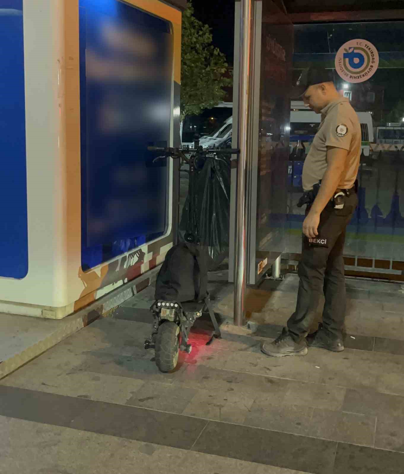 Mazgal &ccedil;ukuruna takılan &ccedil;ocuk ağır yaralandı