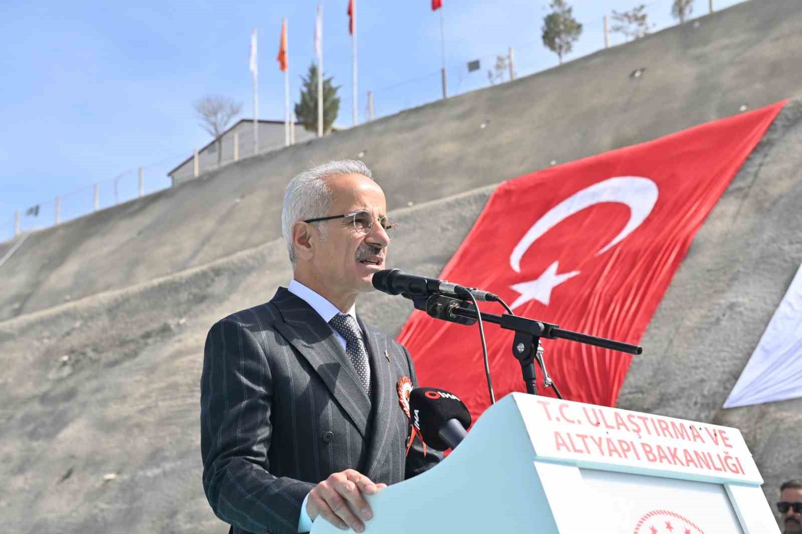 Yavuz Sultan Selim K&ouml;pr&uuml;s&uuml; 10 yaşında