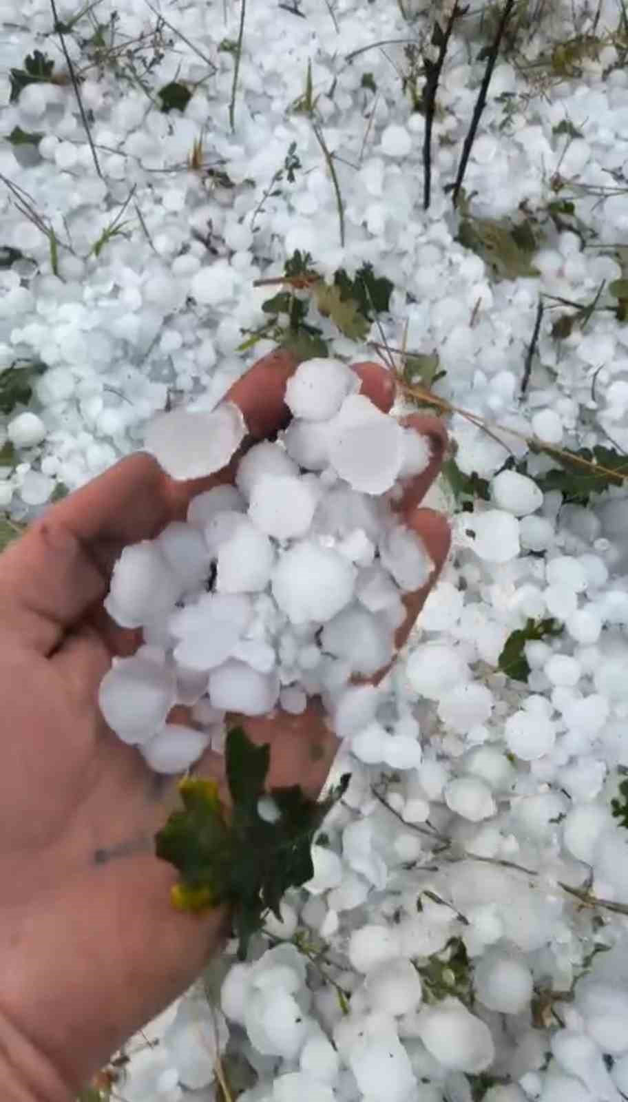 Karab&uuml;k&rsquo;te dolu yağışı etkili oldu