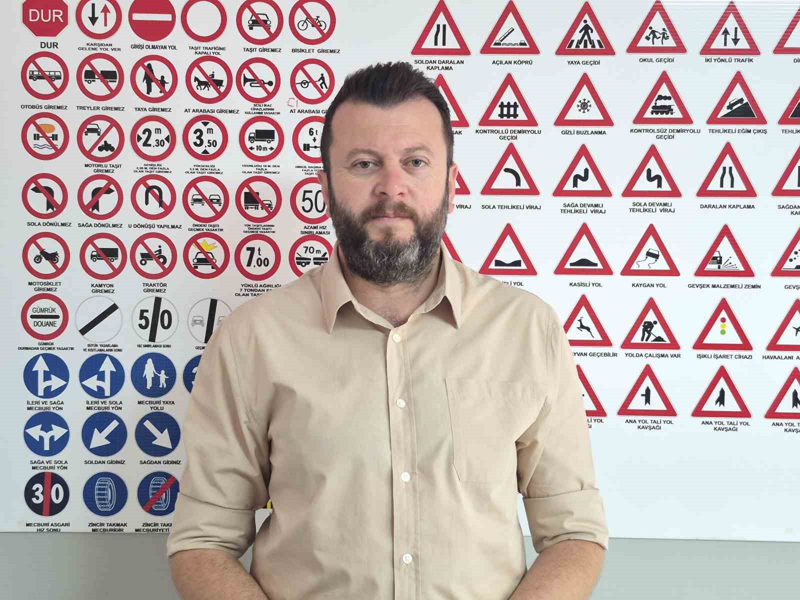 Ehliyet sınavlarında sabit parkur d&ouml;nemine son
