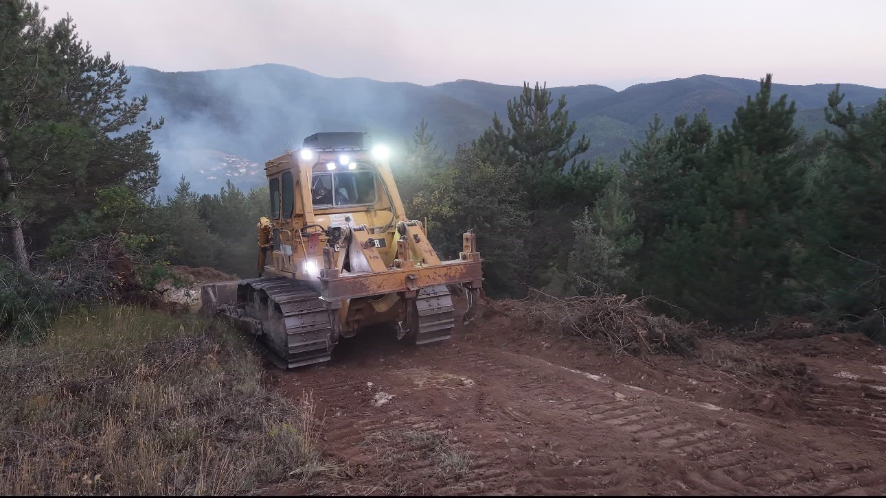 Kastamonu&rsquo;da &ccedil;ıkan orman yangınına ekiplerin m&uuml;dahalesi s&uuml;r&uuml;yor