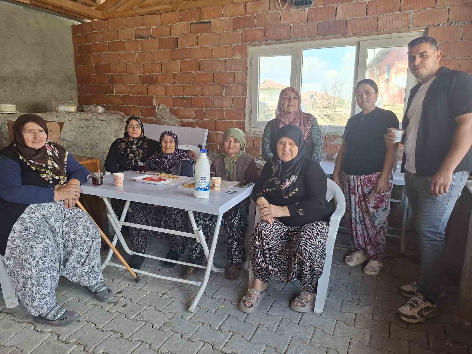 Gemi&ccedil; mahallesi sakinlerinin geleneksel hale getirdikleri G&ouml;zleme G&uuml;n&uuml;