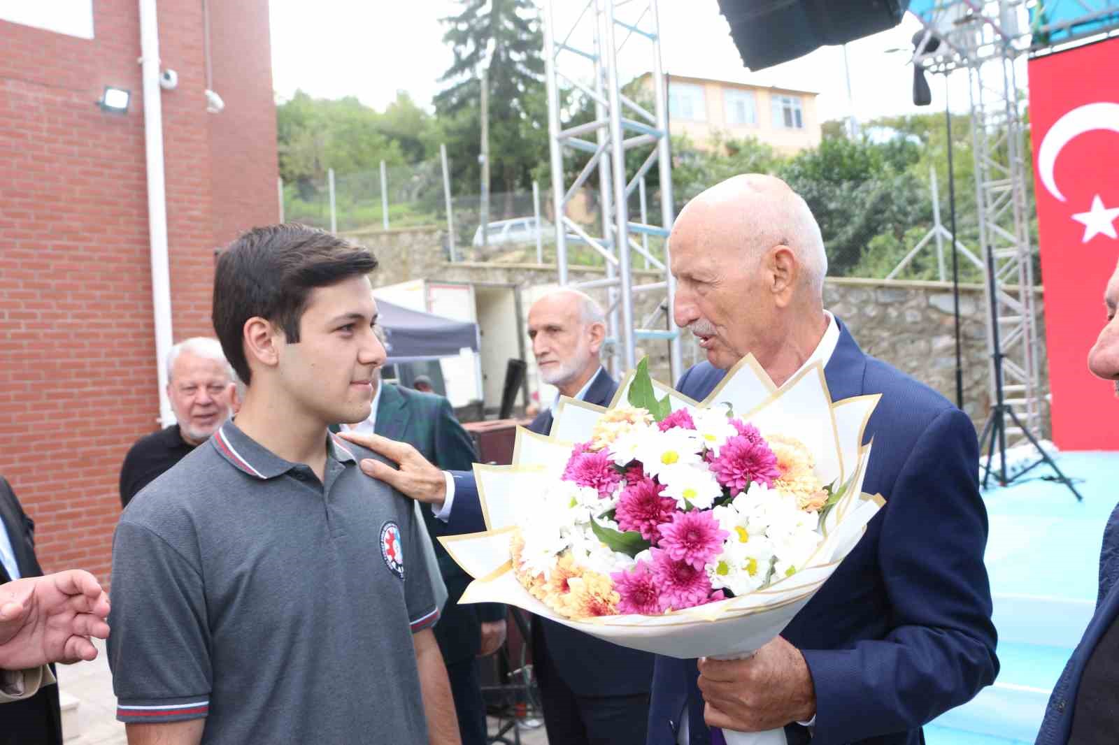 Turgut Aydın&rsquo;ın memleketine vefası okullarla ta&ccedil;landı