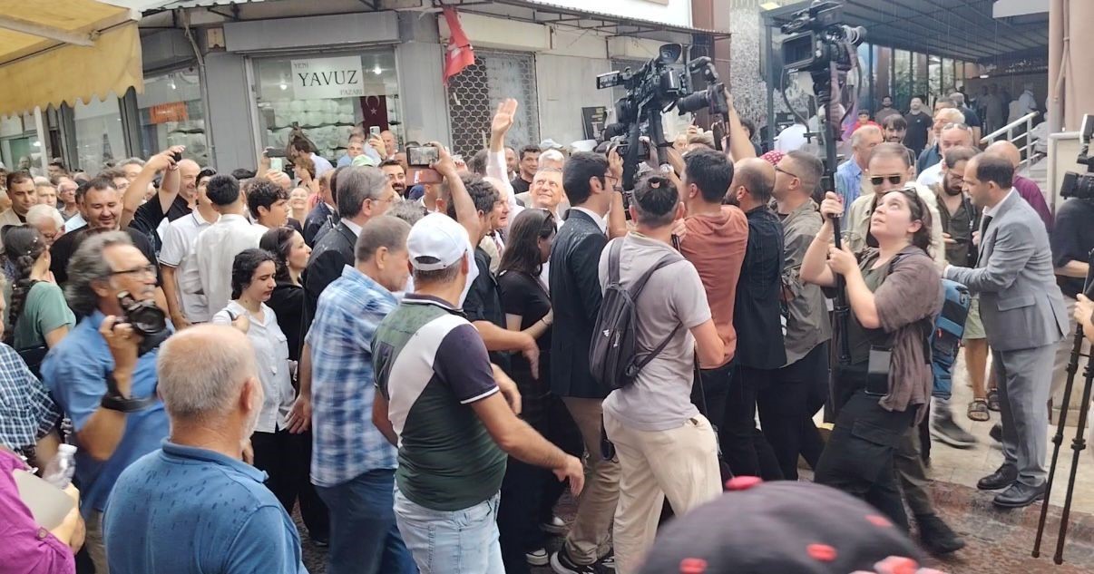 &Ouml;zg&uuml;r &Ouml;zel Kocaeli&rsquo;de