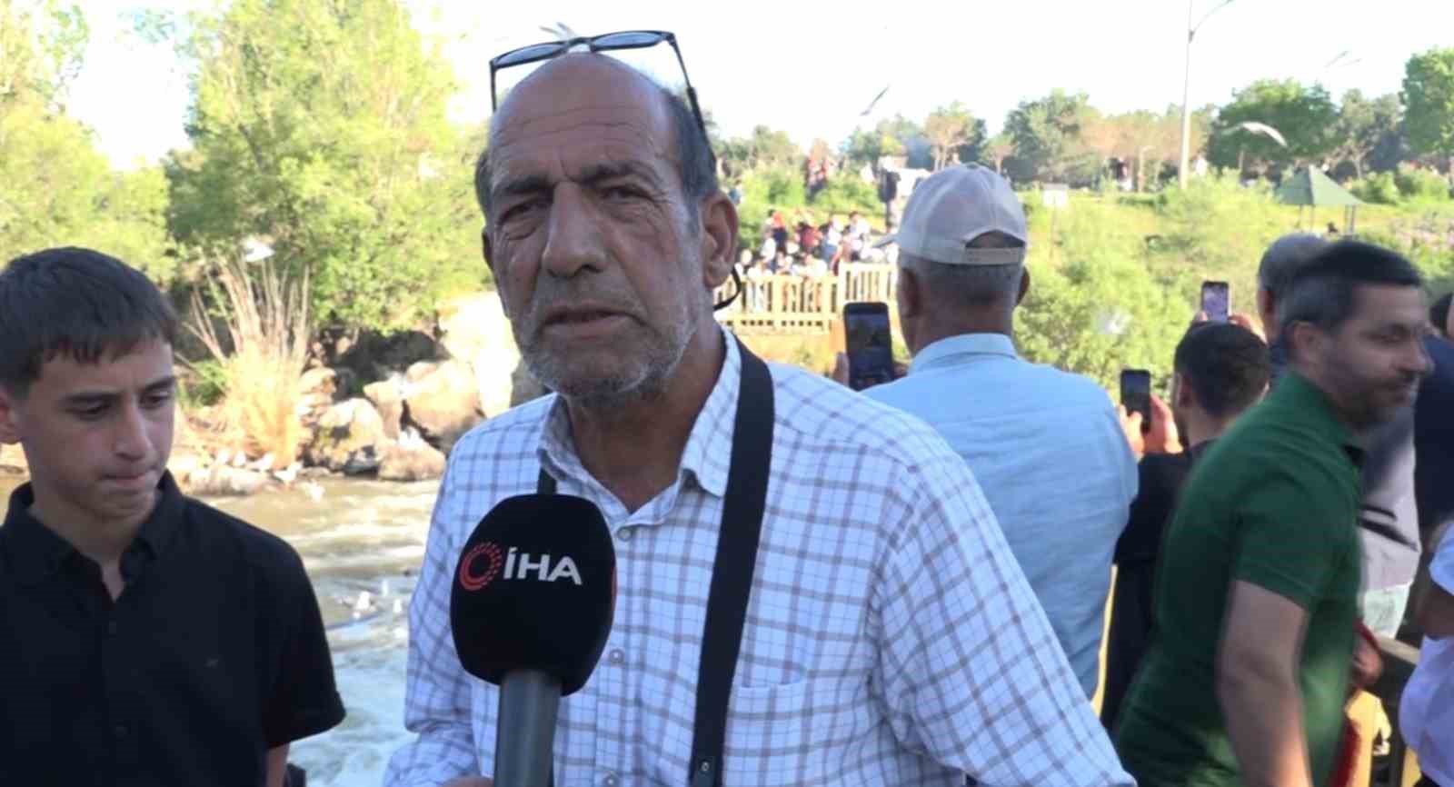 U&ccedil;an balıkların muhteşem g&ouml;&ccedil; yolculuğu gecikmeli olarak başladı