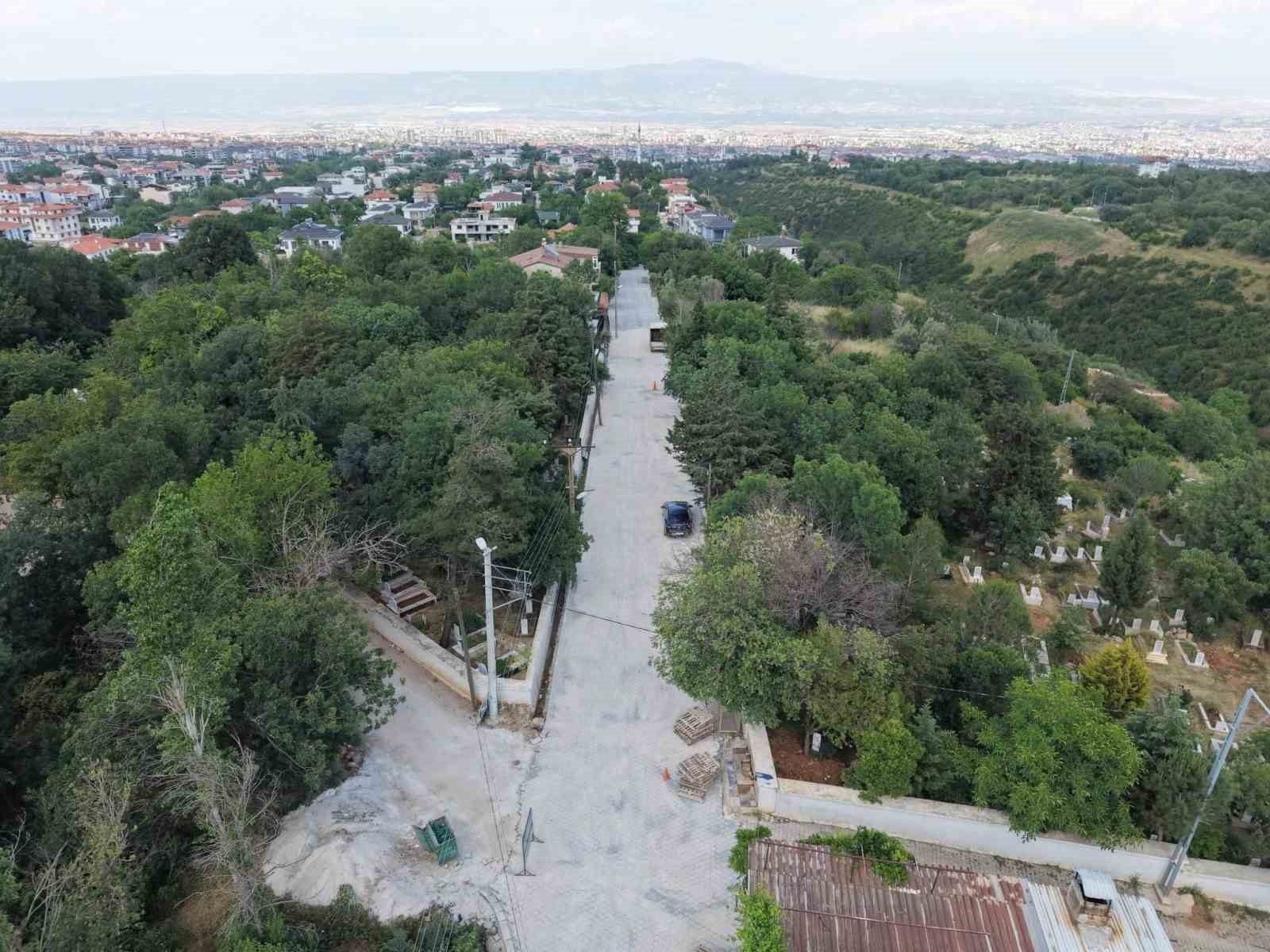 Merkezefendi&rsquo;de yol &ccedil;alışmaları aralıksız s&uuml;r&uuml;yor