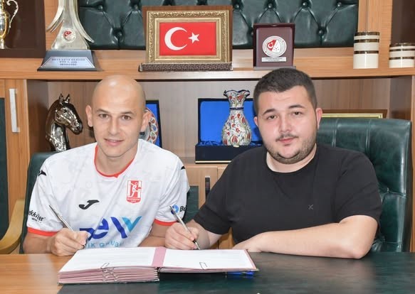 Muhammed Raşit Şahing&ouml;z Balıkesirspor&rsquo;da