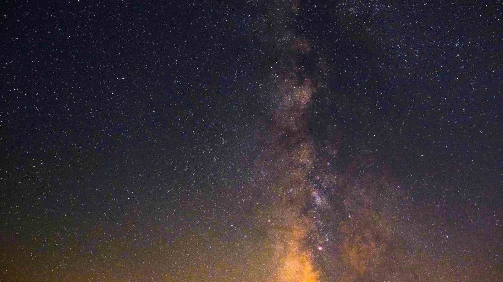 Karaman&rsquo;da Perseid meteor yağmuru g&ouml;r&uuml;nt&uuml;lendi