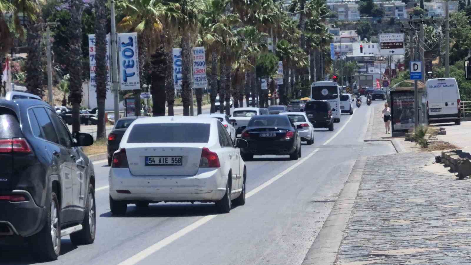 Bodrum&rsquo;da 25 binden fazla ara&ccedil; &ccedil;ıkış yaptı