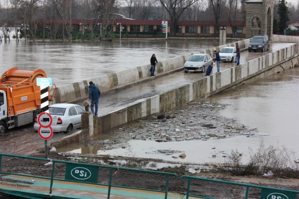 Edirne’de, Tunca ve Meriç nehirlerinde son durum
