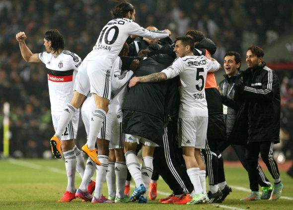 Beşiktaş, Trabzonspor'u 3-0 mağlup etti