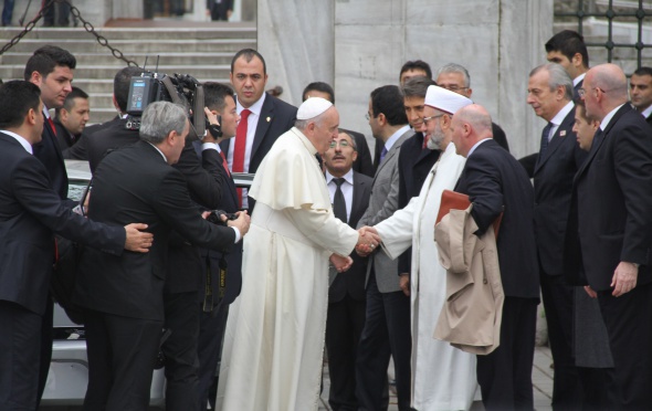 Papa Francis Sultanahmet Camii’nde