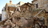 Bakan Deprem Bilançosunu Açıkladı: 85 Konut, 5 Ahır, 1 Okul ve 2 Cami Hasar Gördü