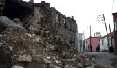 Ayvacık'taki Depremin Bilançosu Günün Ağarmasıyla Gözler Önüne Serildi