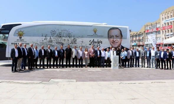 Cumhurbaşkanı Erdoğan'ın uğurladığı "Şehrim 2023" otobüsü Sakarya'da