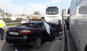 E-5'te Feci Kaza! Otomobil Tur Otobüsüne Arkadan Çarptı: 4 Ölü, 1 Yaralı
