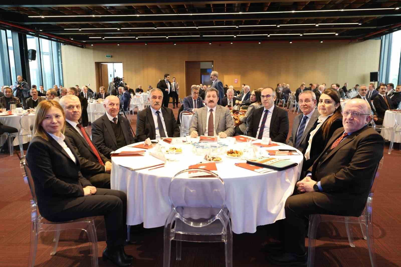 Vali Tavlı: "Bazı yatırımlar 2025&rsquo;in ilk aylarında Samsun&rsquo;la buluşacak"
